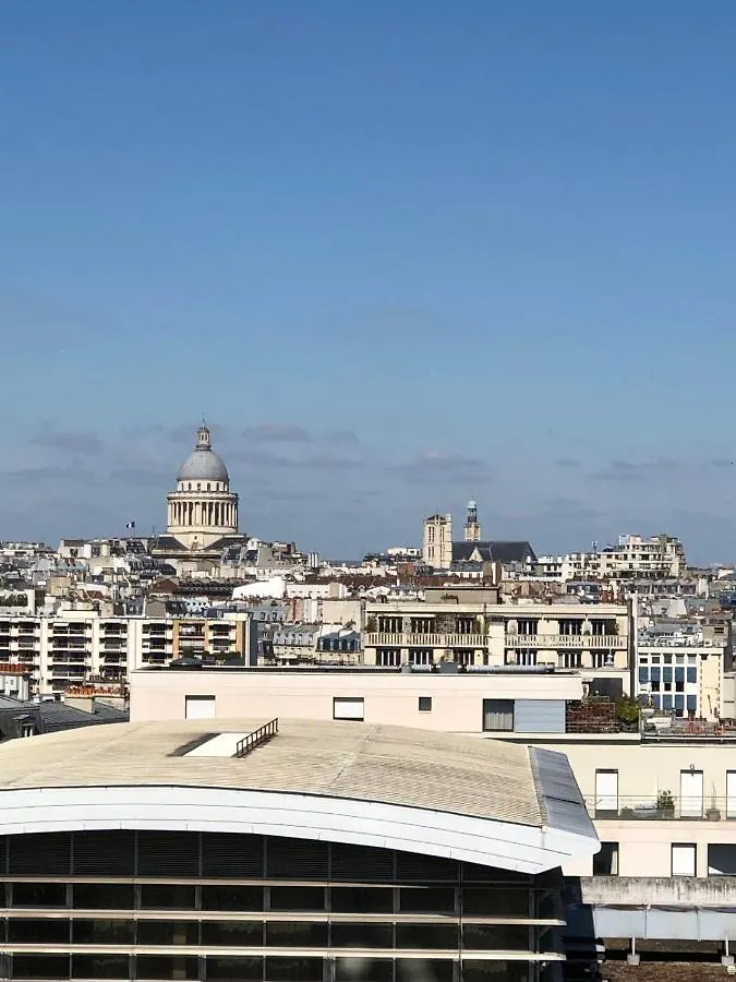 Spacious And Modern Nest With A View On Paris 0*,